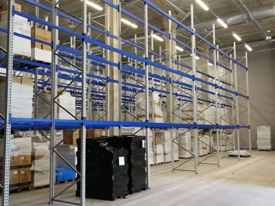 Склад в Эстонии - стеллажи для склада в сборе - VVN.LV.