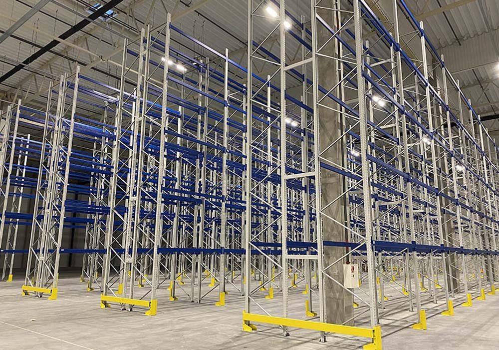 We offer modern pallet racking solutions for your warehouse