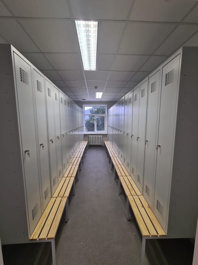 Delivery of wardrobes lockers to Air Baltic 4