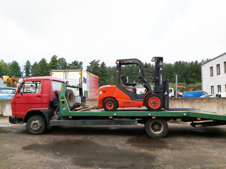 Two more diesel forklifts D3500 were delivered to SIA "Ūsi", which is one of the most demanded models. 4