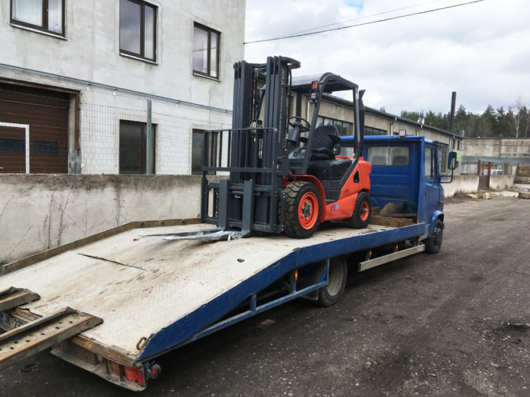 Diesel forklift D3000 delivery to the company "Usi"