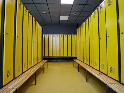 LOCKERS WITH BENCH