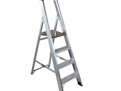 METAL STEP LADDERS